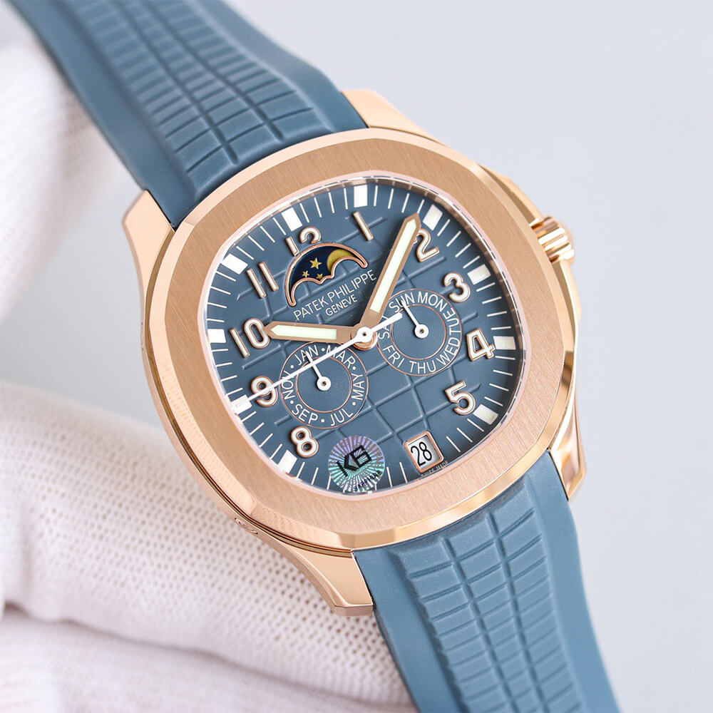 Patek Philippe Aquanaut 5261R-001