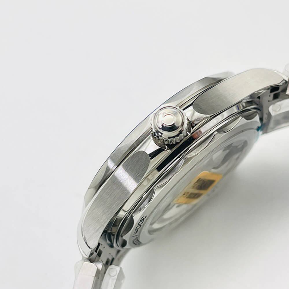 Omega Seamaster Diver 300M