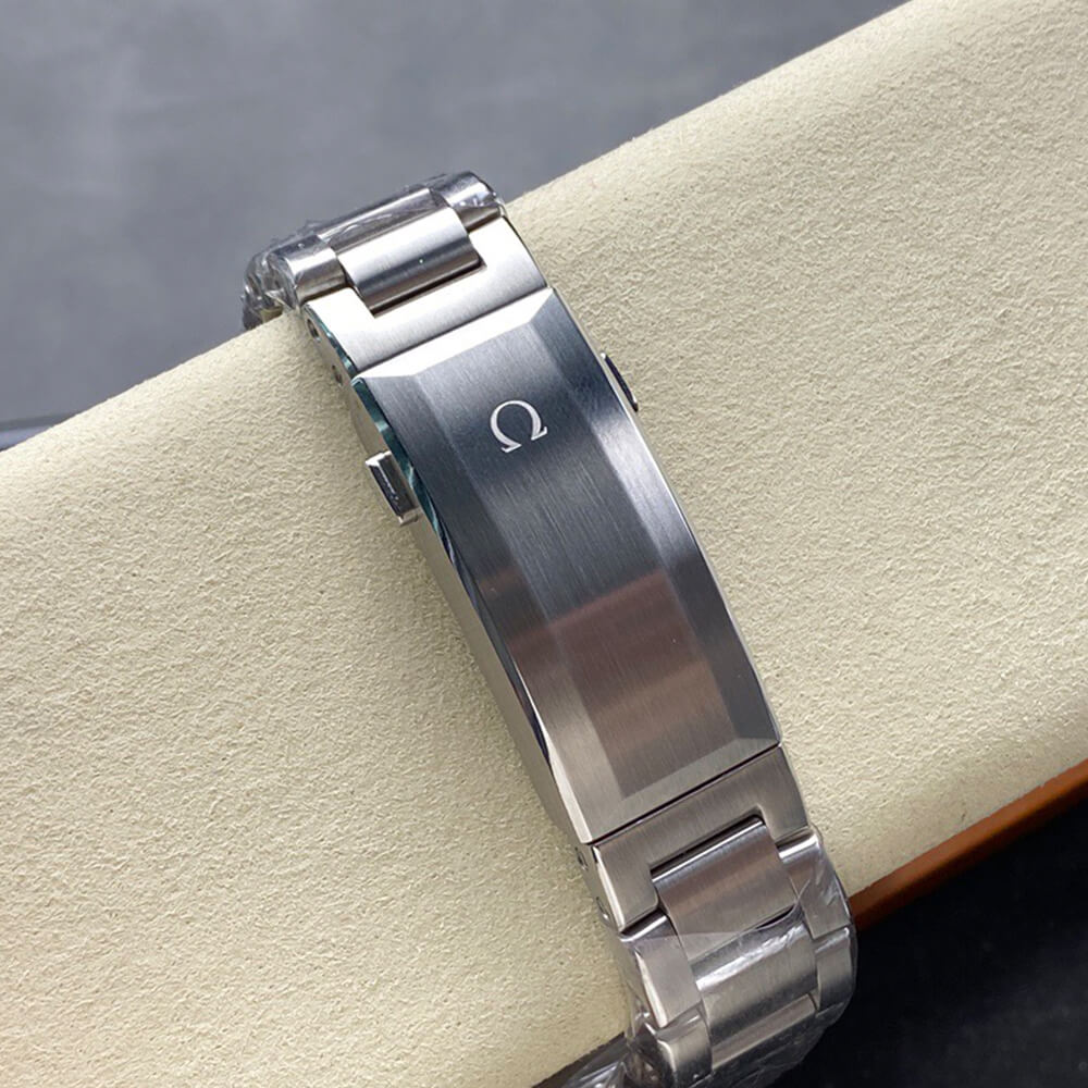 Omega Planet Ocean 6000M