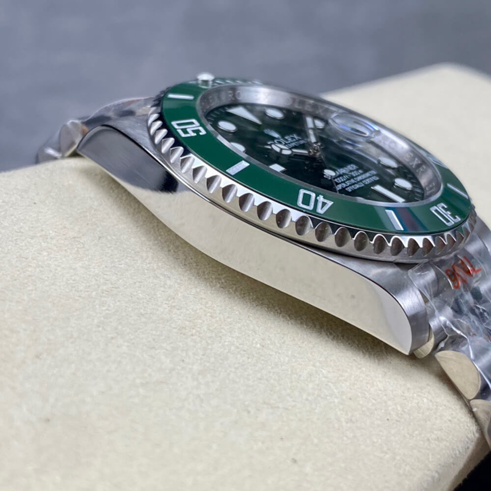 Rolex Submariner Date