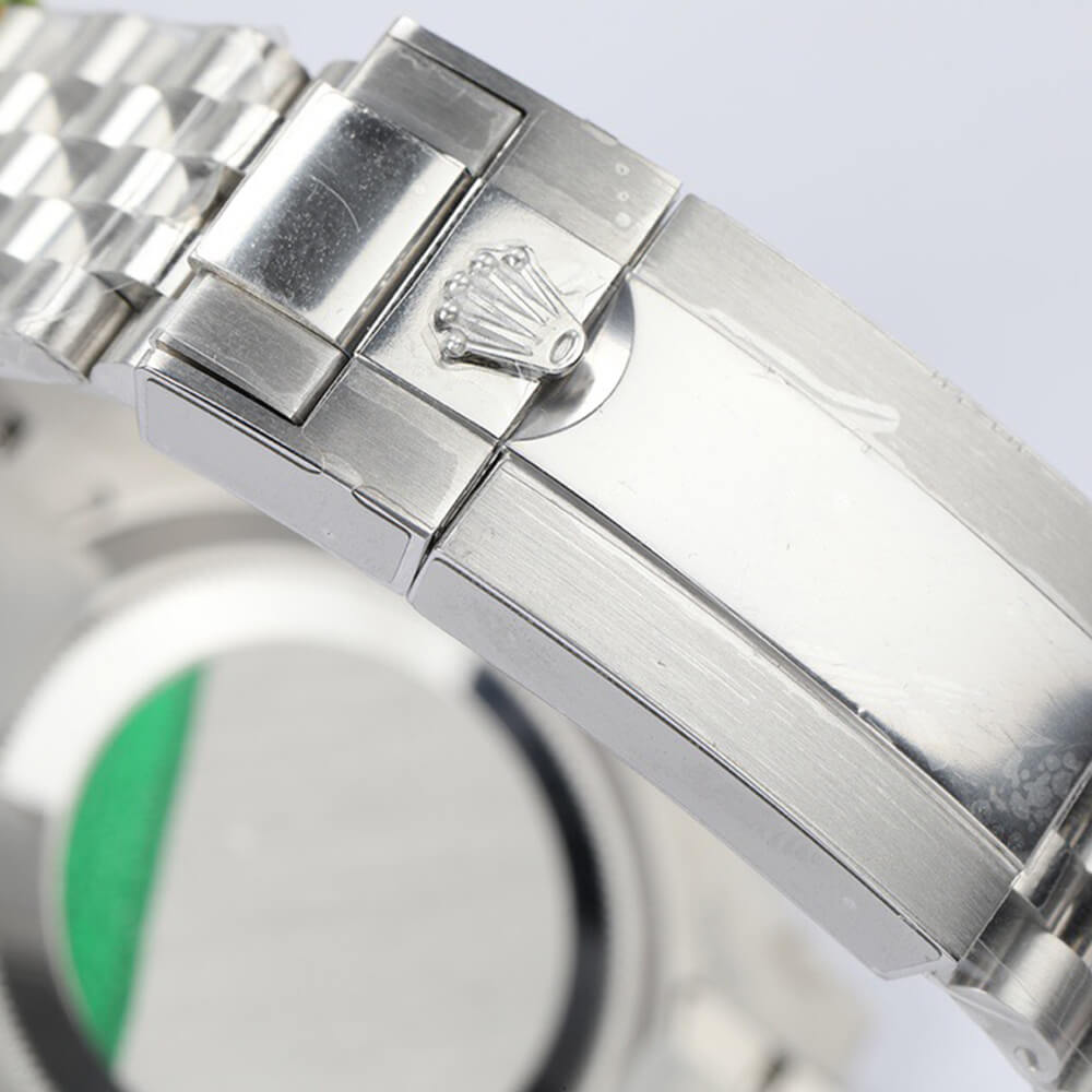 Rolex Submariner Date