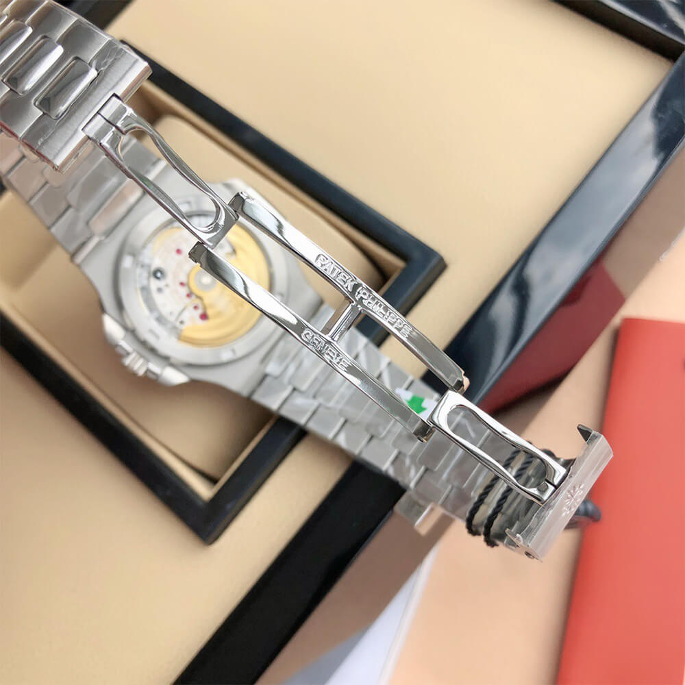 Patek Philippe Nautilus 5711/1A