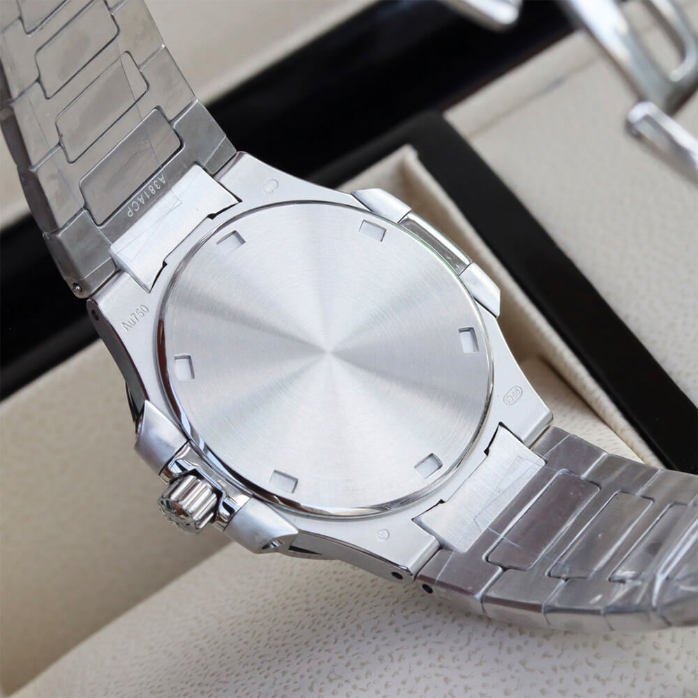 Patek Philippe Nautilus 7010/1R