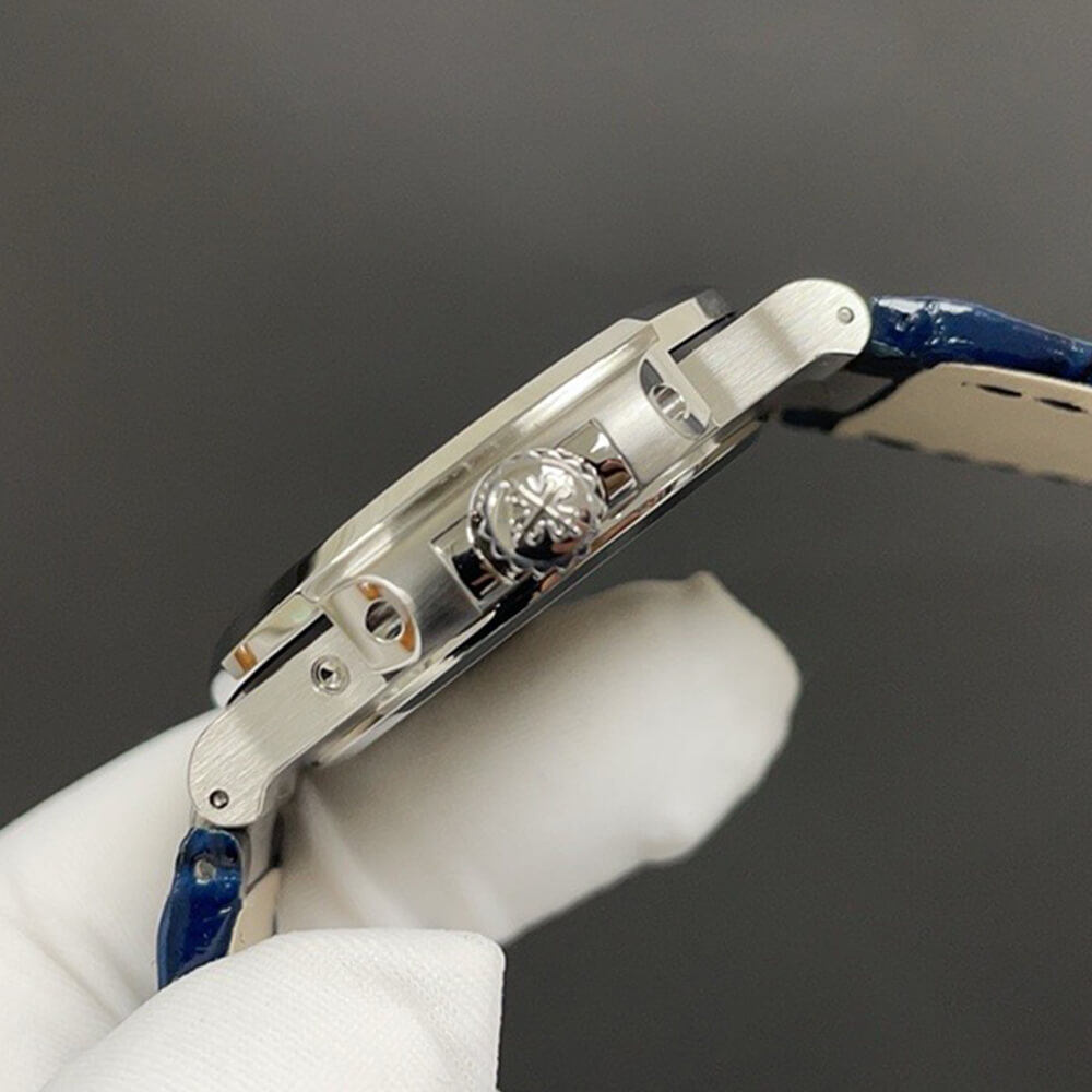 Patek Philippe 5712A
