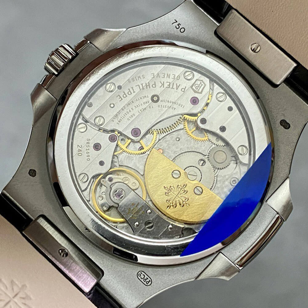 Patek Philippe 5712A